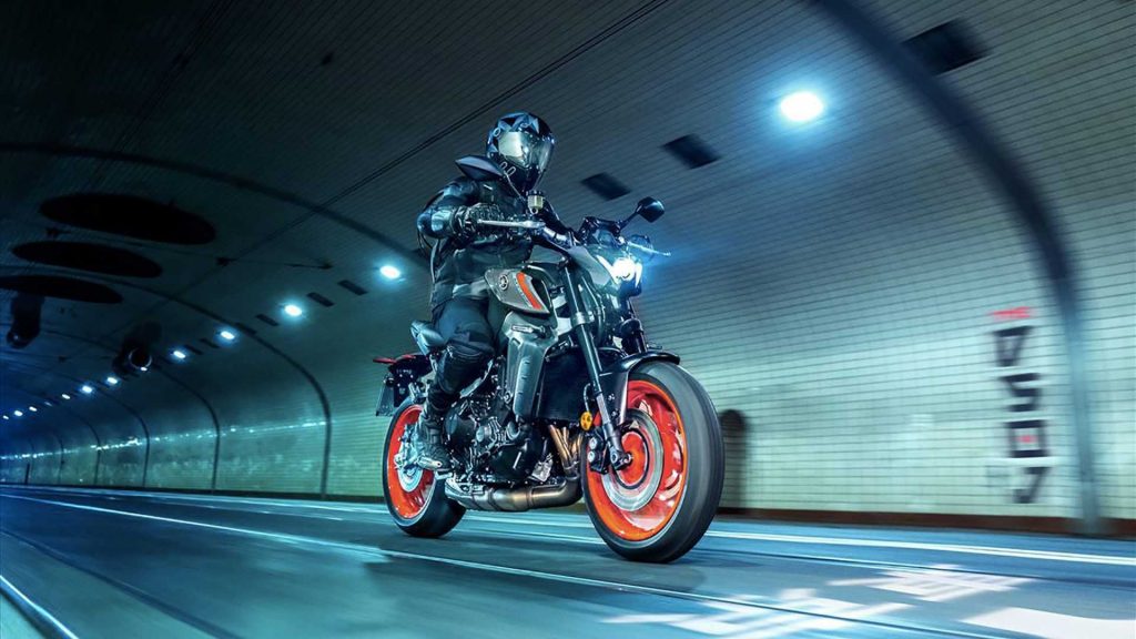 yamaha-mt-09-2021-frente-moto-adventure