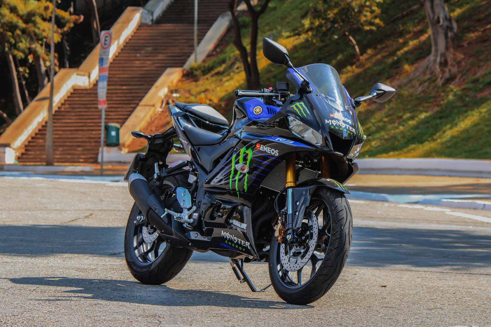 Com poucas mudanças, Yamaha R3 vai para a pista - moto.com.br