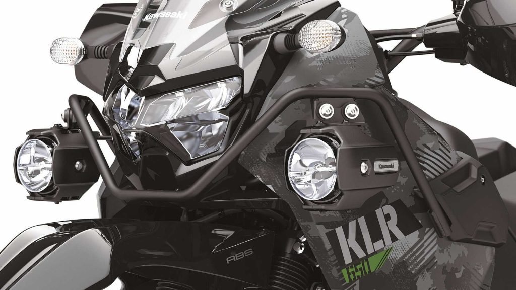 Kawasaki-KLR-650-está-de-volta-Mas-só-lá-fora