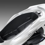 21-Honda-PCX_seat-open-633×356-1