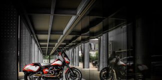 House of Harley-Davidson de Milwaukee presta tributo a Willie G com moto customizada