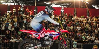 Hector Assunção (classe Pró) e Leonardo Souza (AX2) são vice-campeões do Arena Cross 2021