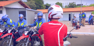 Honda firma termo de compromisso com Detran São Paulo para oferecer treinamento a motofretistas