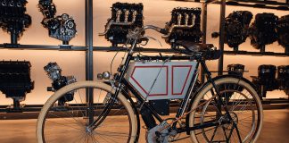 Colecionador descobre protótipo histórico de uma motocicleta Triumph de 1901