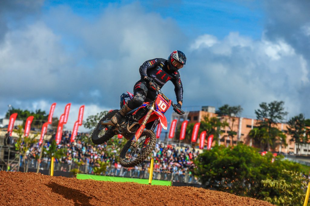 Gabriel Andrigo vence corrida na abertura do Brasileiro de Motocross 2022