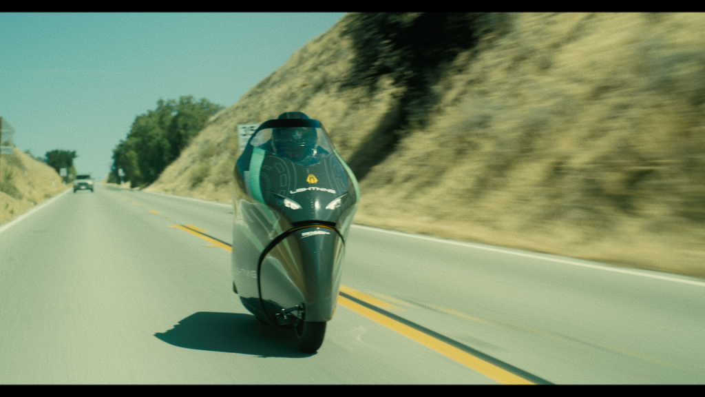 Lightning-Motorcycles-lança-super-moto-elétrica-que-busca-quebrar-o-recorde-mundial-de-velocidade