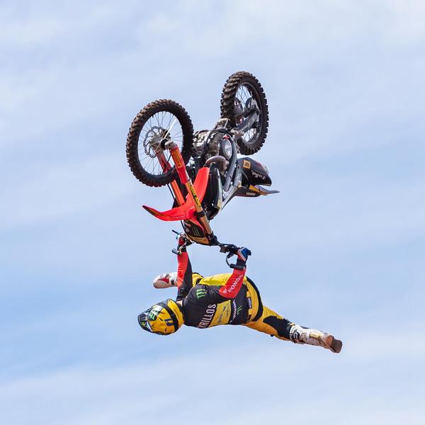 Fred-Kyrillos-é-presença-no-Rio-Freestyle-Motocross