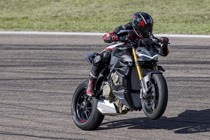 Ducati-Streetfighter-V4-e-Streetfighter-V4-SP2-são-apresentadas-na-Itália