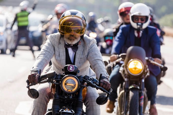 Triumph-realiza-passeio-de-motocicletas-clássicas-com-destino-à-Itu-SP