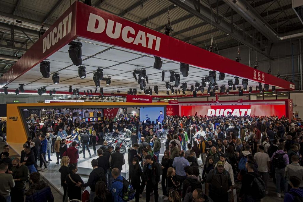 ducati-diavel-v4-e-eleita-a-moto-mais-bela-da-eicma-2022