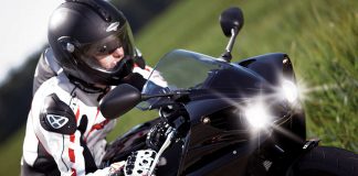 Lâmpada Philips X-tremeVision Moto garante mais luminosidade e segurança lampada-philips-x-tremevision-moto-garante-mais-luminosidade-e-seguranca