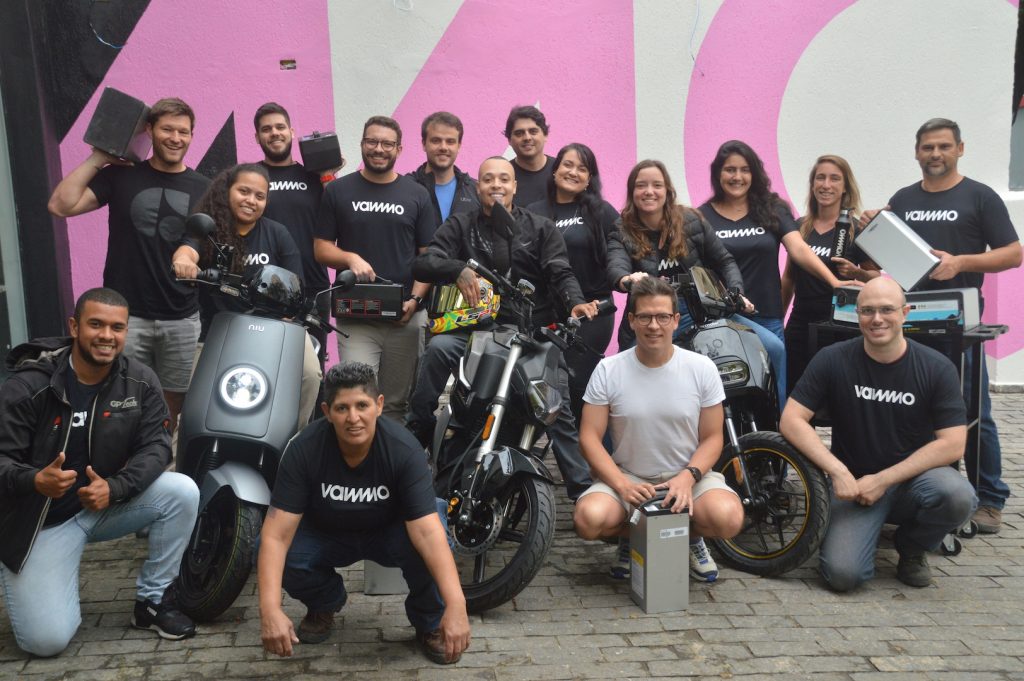 start-up-colocara-100-motos-eletricas-para-locacao-e-seis-estacoes-de-troca-de-baterias-espalhadas-por-sao-paulo