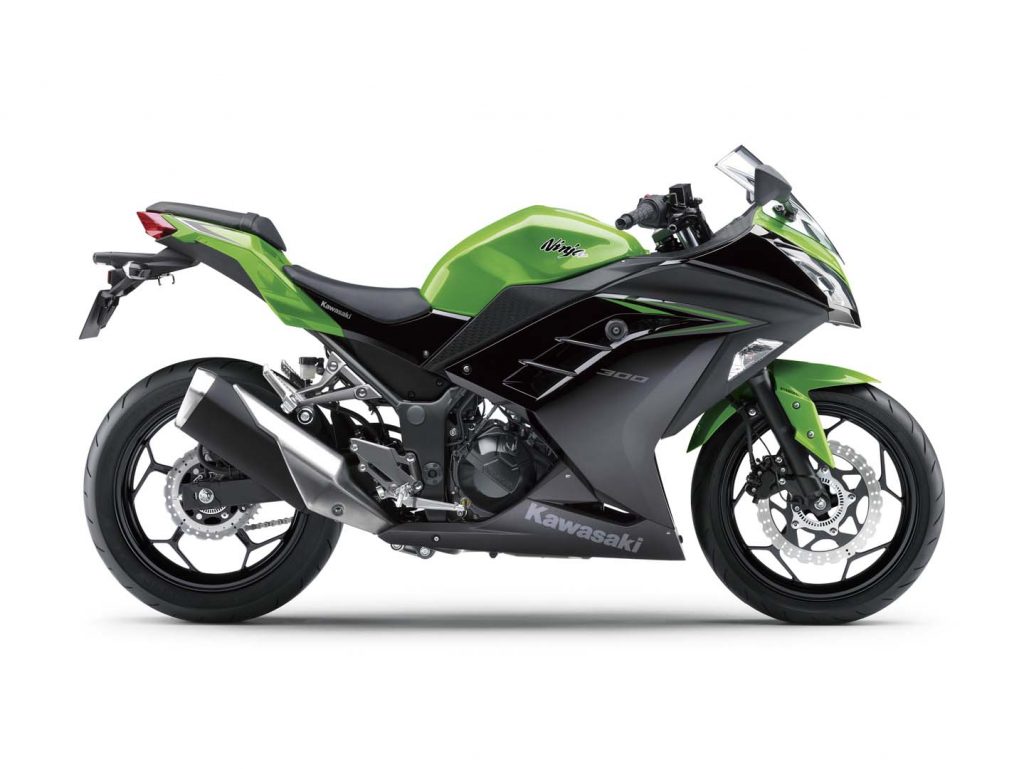 kawasaki-volta-a-produzir-a-ninja-300-apos-ter-producao-encerrada-em-2018