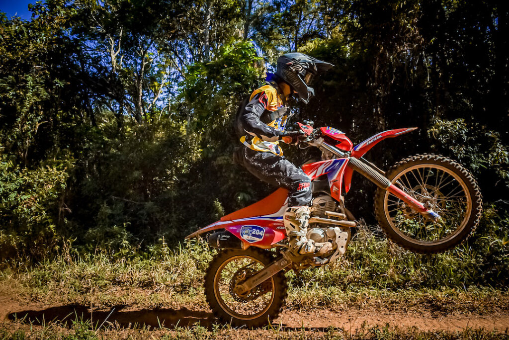 honda-racing-conquista-dois-titulos-no-enduro-da-independencia-2023