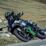 kawasaki-apresenta-ninja-7-hybri1