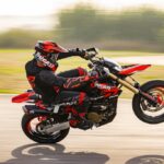 MY24_HYPERMOTARD_698_MONO_04_UC575820_High