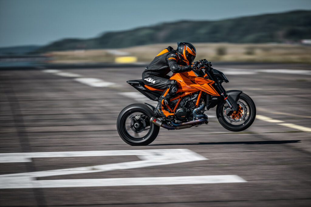 1390-super-duke-r-evo-o-novo-missil-da-ktm