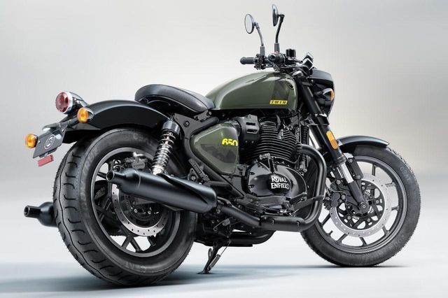 royal-enfield-revela-a-shotgun-650