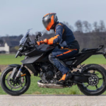 ktm-1390-super-duke-gt-2025-4