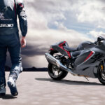 GSX1300RRQM3_action_2