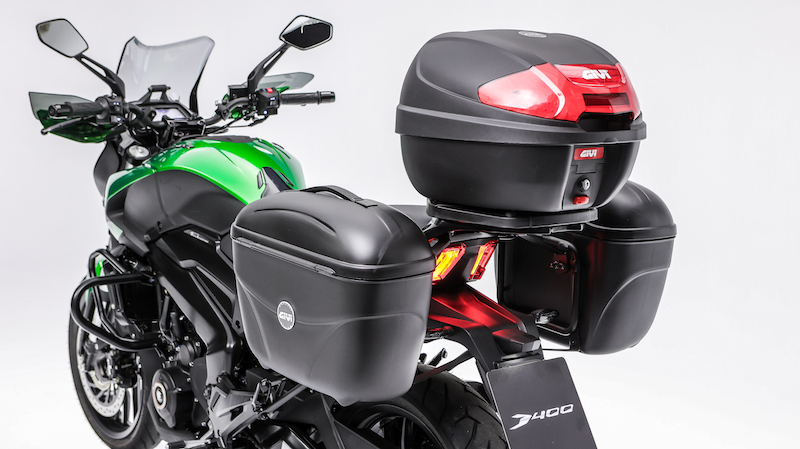 bajaj-fecha-parceria-com-givi