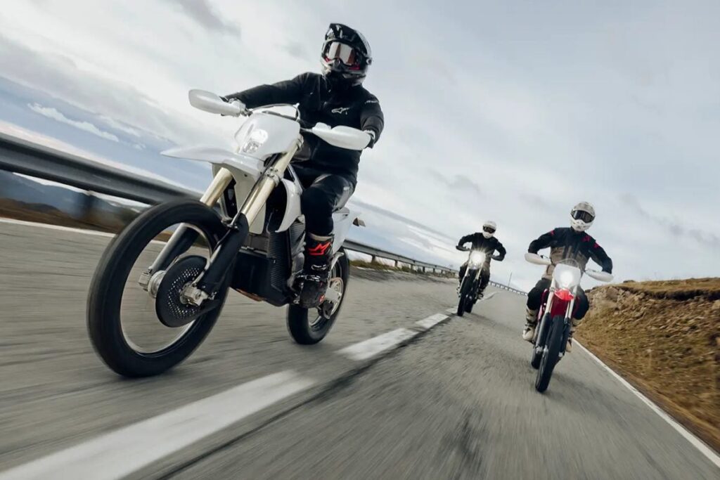 stark-varg-moto-enduro-80cv-street-legal