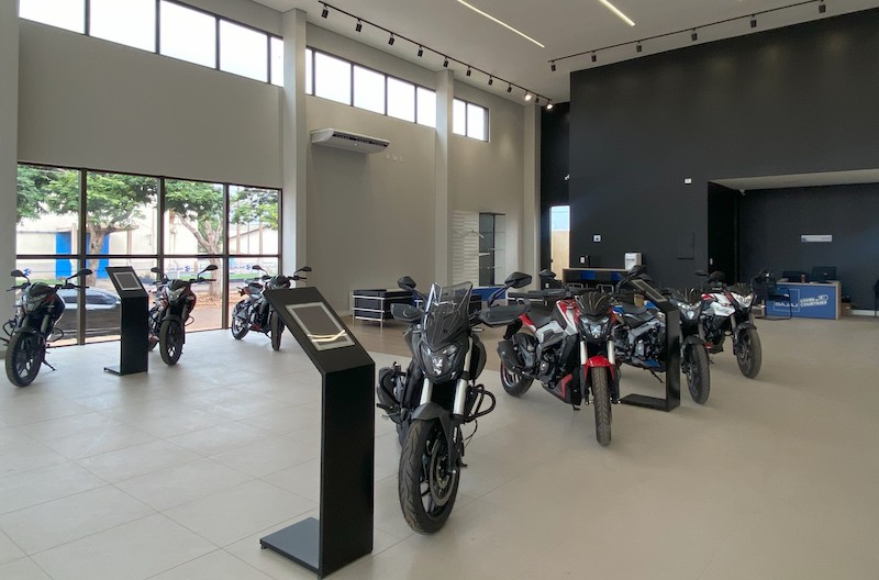 bajaj-inaugura-duas-novas-concessionárias