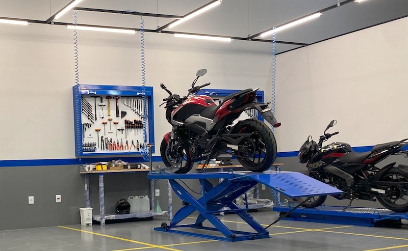 bajaj-inaugura-duas-novas-concessionárias