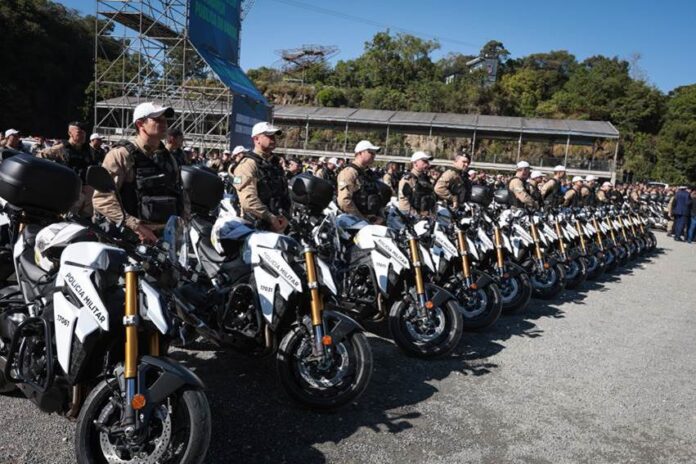 Suzuki GSX-S1000 reforça frota de viaturas da PM do Paraná