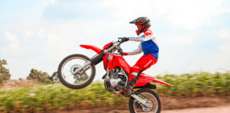 Honda CRF 300F 2026: Evolução natural para continuar sendo referência HONDA-APRESENTA-A-NOVA-CRF-300F-2026-