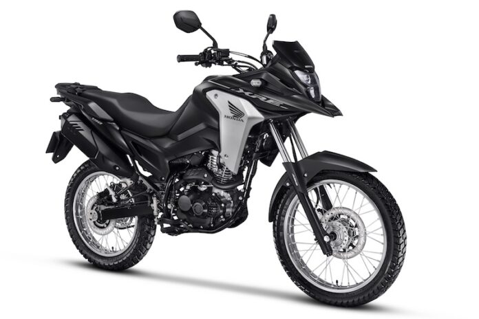 Honda XRE 190 2026 ganha nova cor: cinza metálico