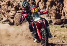 Dakar 2026: Sanders vence na areia, mas penalização muda o jogo nas motos antes do dia de descanso Ricky Brabec