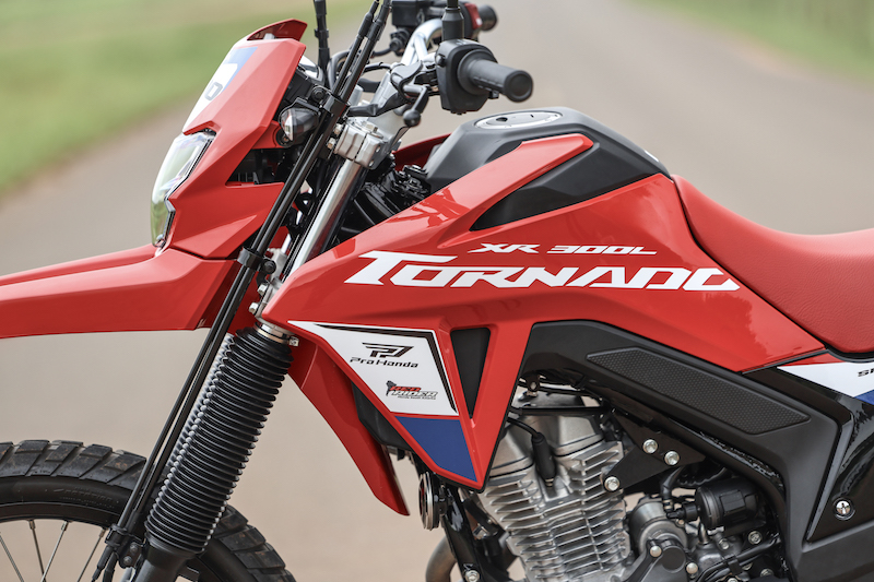 honda-xr-300l-tornado-special-edition