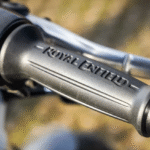 royal-enfield-continental-gt-750-flagrada-em-testes