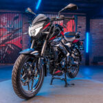 Foto- Bajaj Dominar NS200 (divulgação Bajaj)