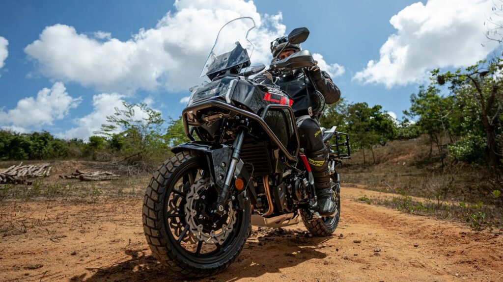 SBM 400ss: Shineray apresenta sua nova trail