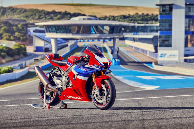 HONDA-CBR-1000RR-R-FIREBLADE-SP-2026-