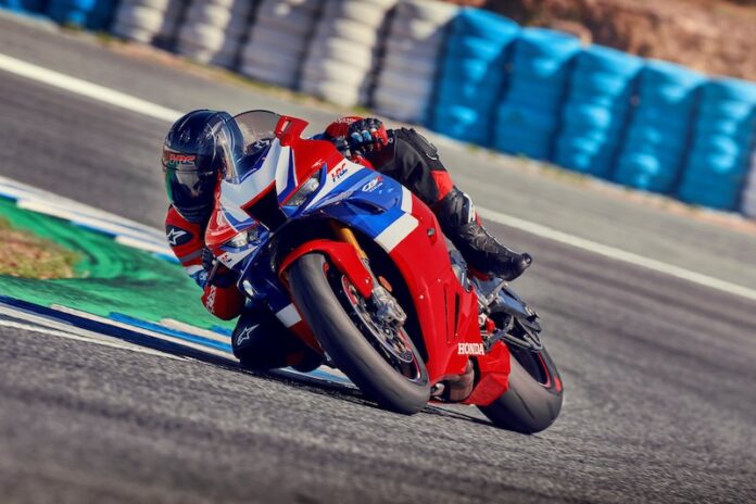 HONDA-CBR-1000RR-R-FIREBLADE-SP-2026-