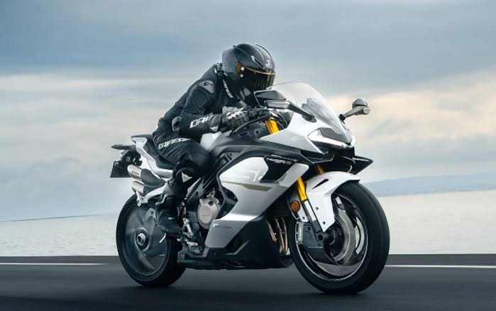 cfmoto 750rs-s reddo award winner