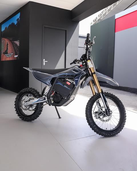 MXF-ARK8